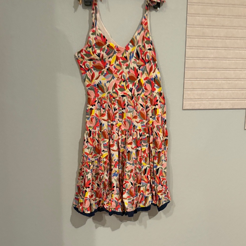THML White Floral Tiered Mini Dress with Coral & Navy Accents